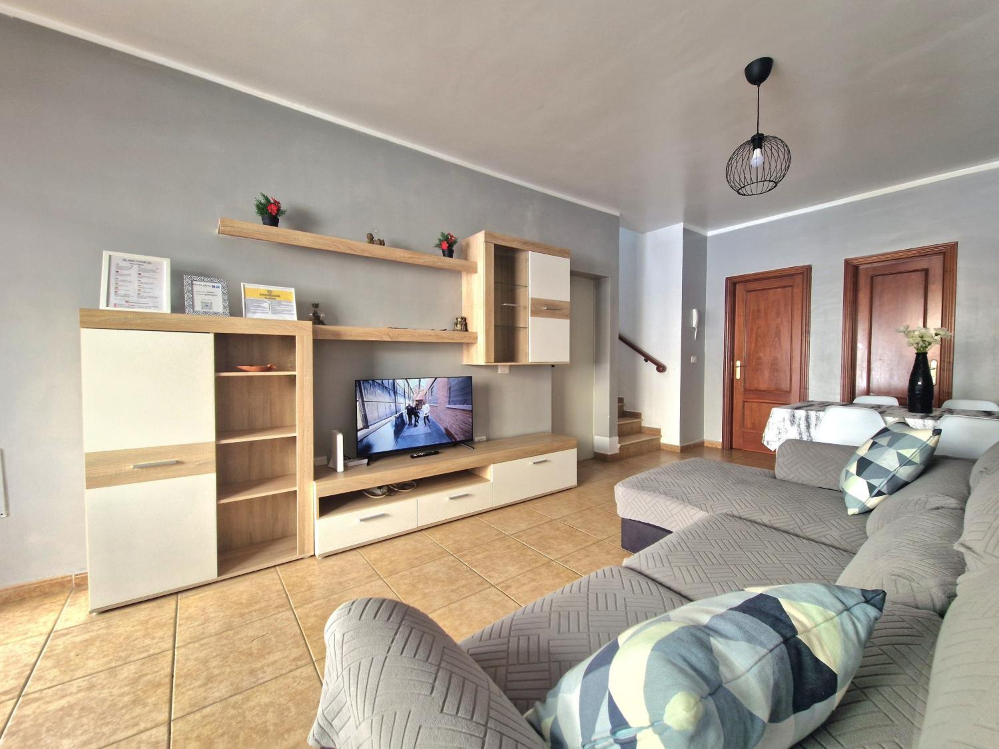 Spacious Independent Chalet Next The Airport - Sea 산이시드로 외부 사진