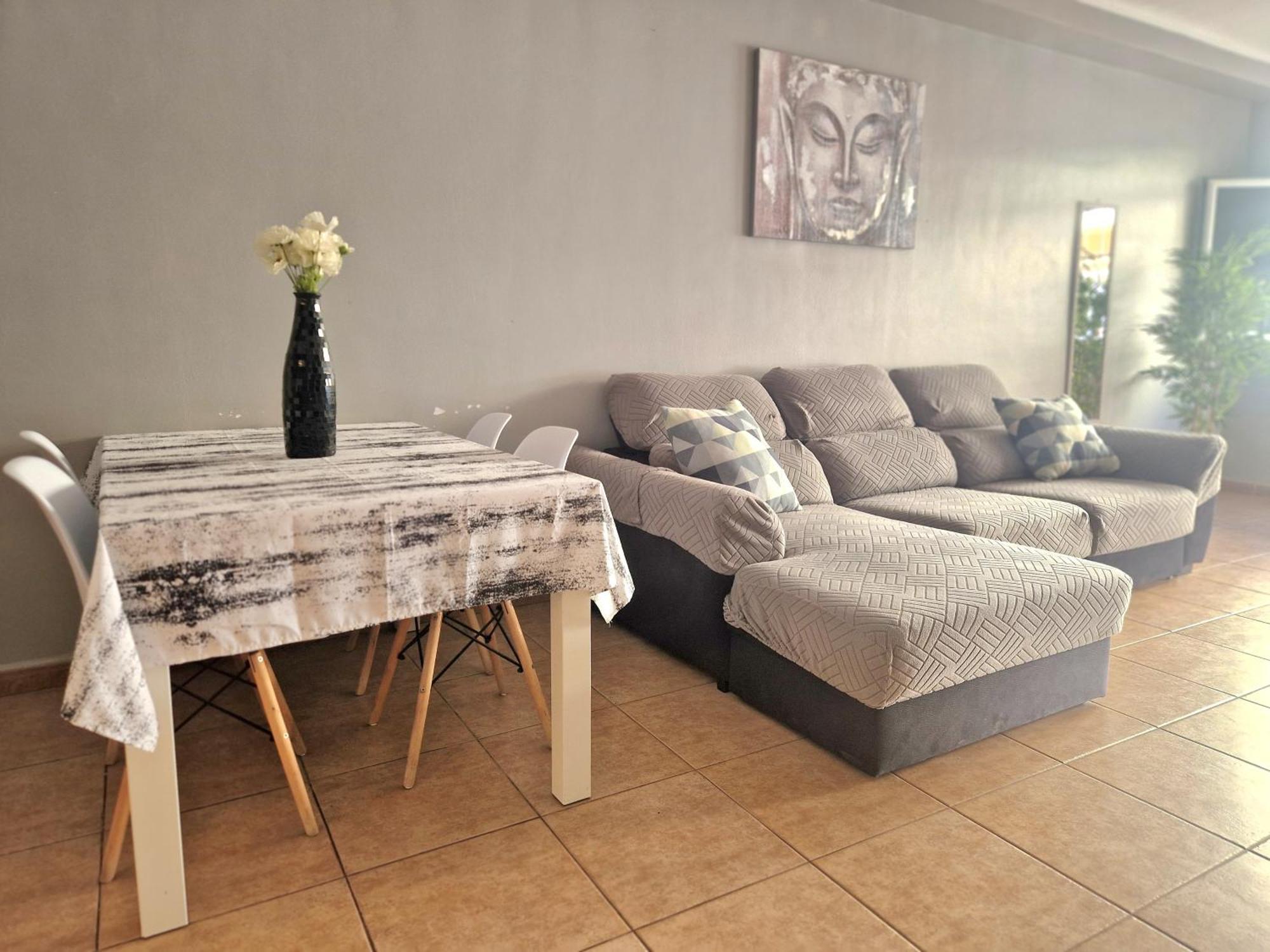 Spacious Independent Chalet Next The Airport - Sea 산이시드로 외부 사진