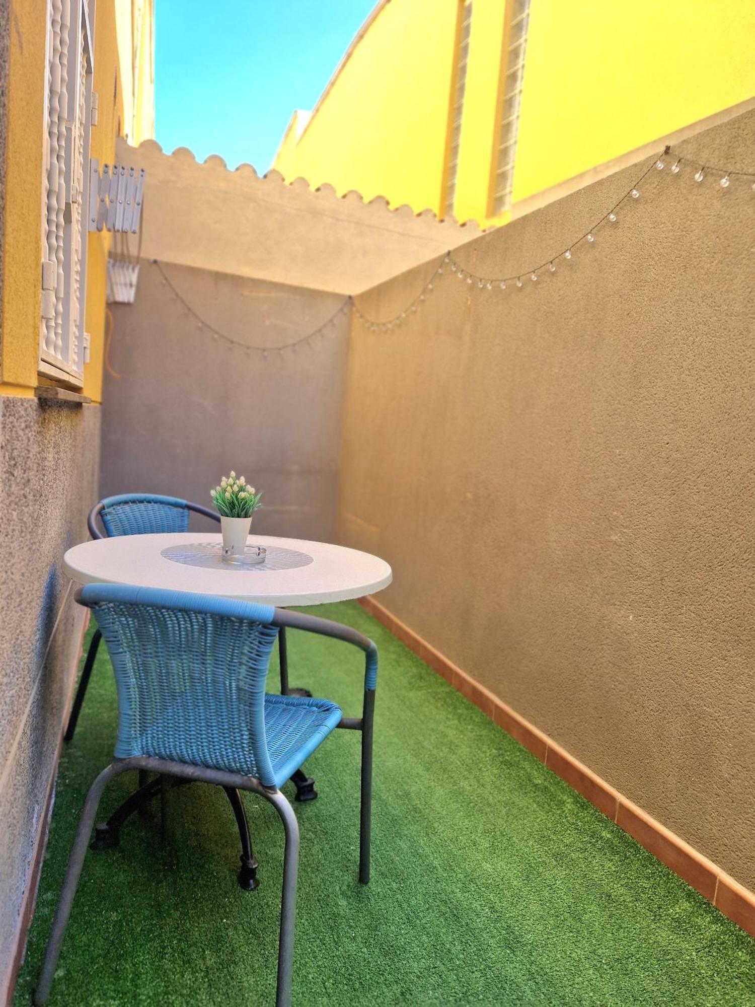 Spacious Independent Chalet Next The Airport - Sea 산이시드로 외부 사진
