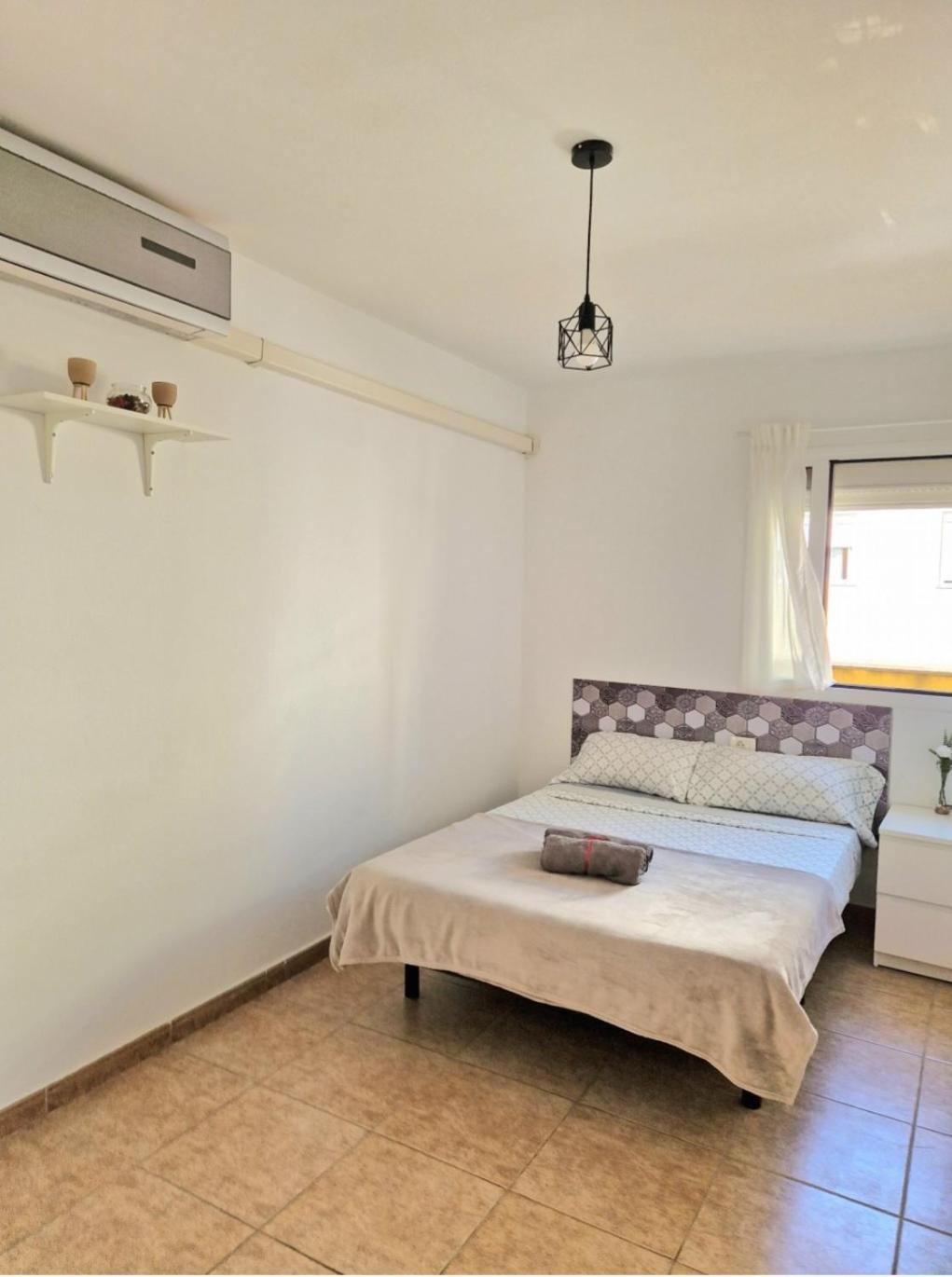 Spacious Independent Chalet Next The Airport - Sea 산이시드로 외부 사진