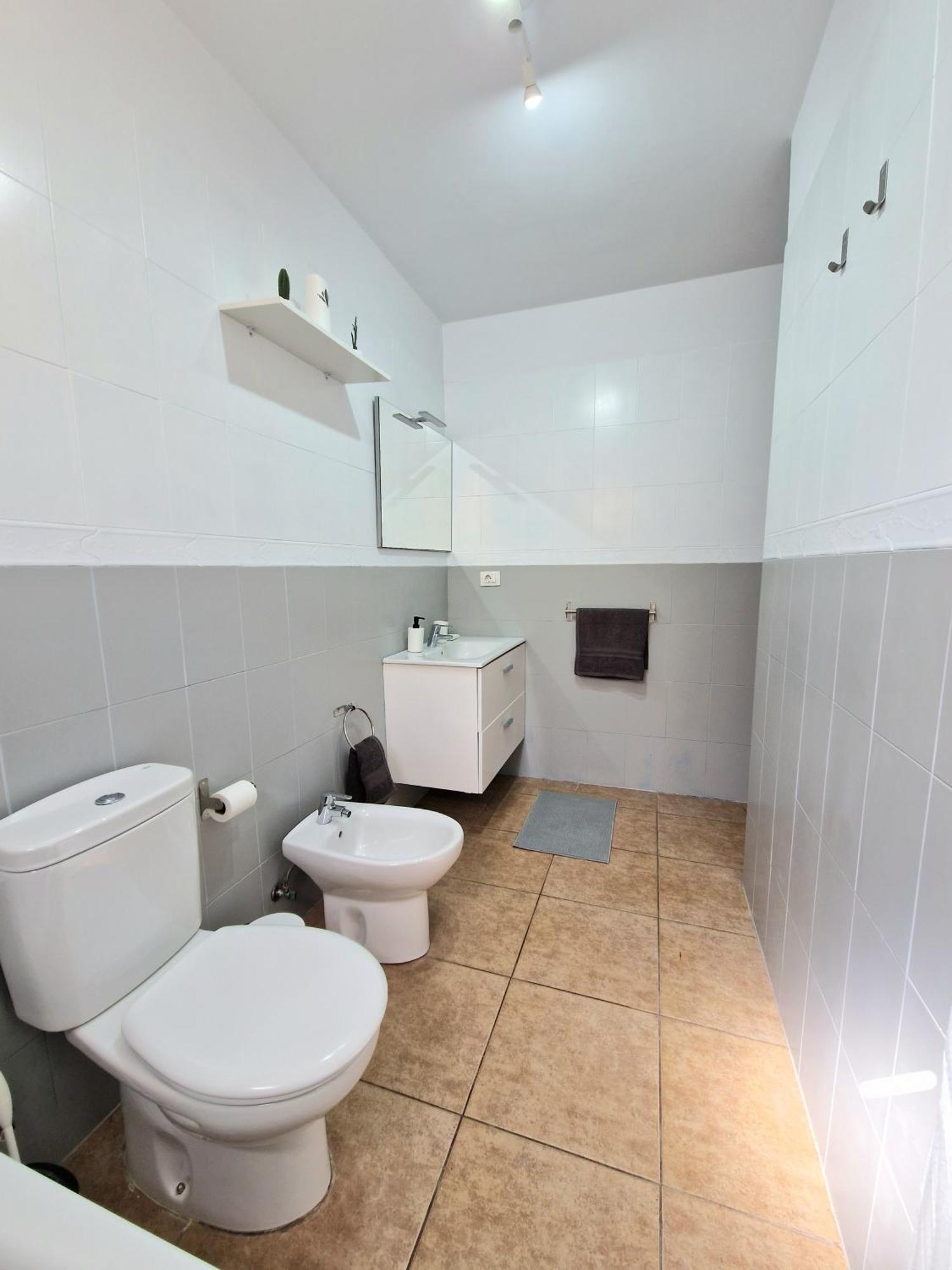 Spacious Independent Chalet Next The Airport - Sea 산이시드로 외부 사진