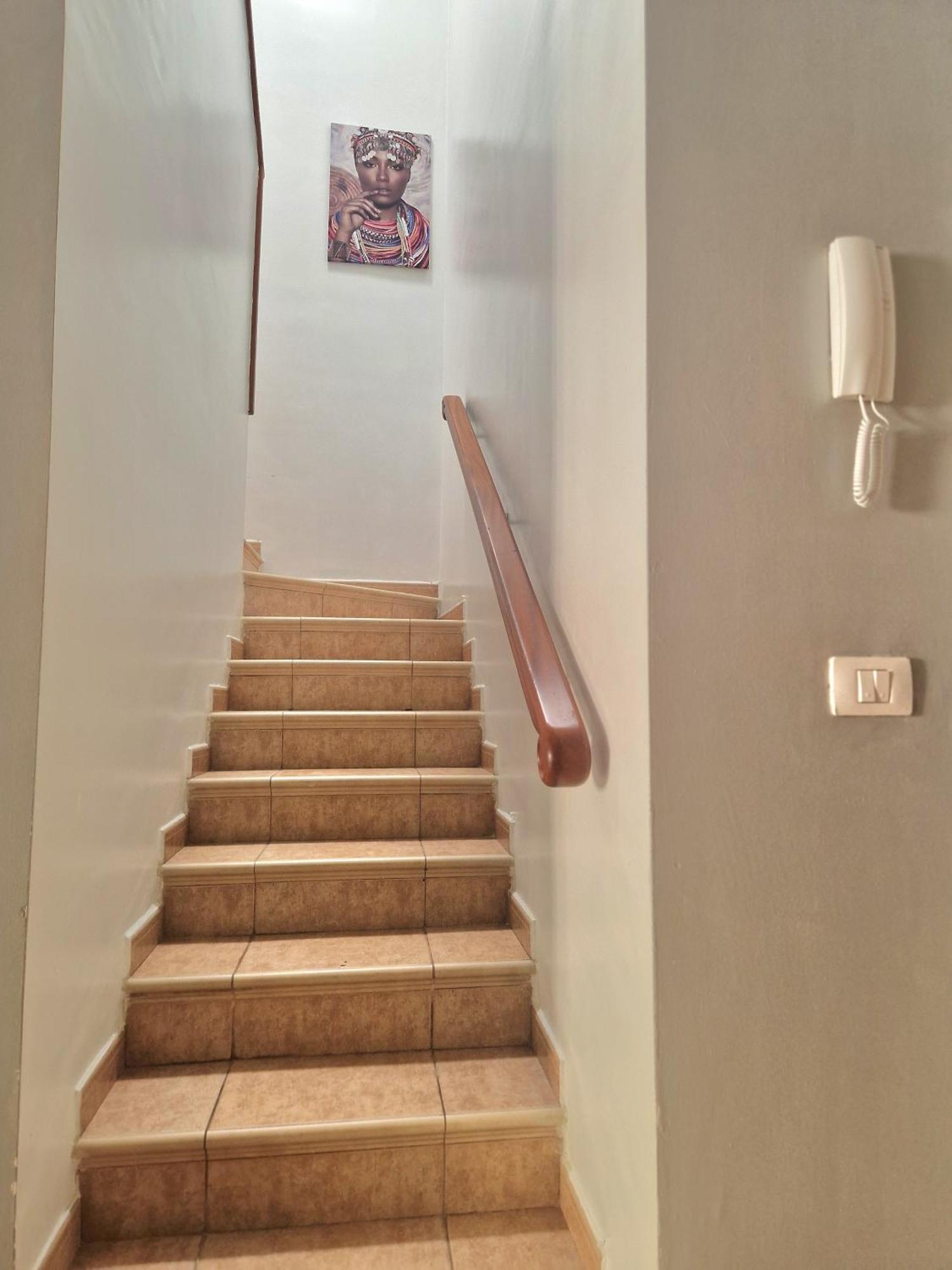 Spacious Independent Chalet Next The Airport - Sea 산이시드로 외부 사진
